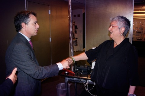 Foto: Encuentro  con Maggie Boeppple Presidenta del Consejo Cultural de Manhattan