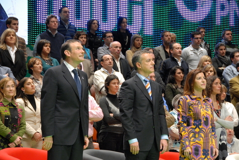 Foto: Izaskun Bilbao tambin ha participado en el acto 